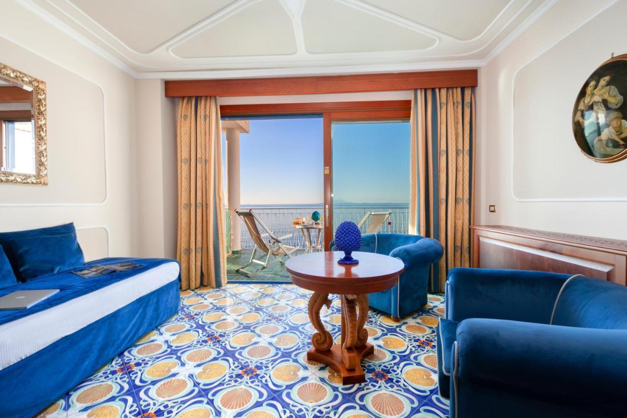 Hotel Alimuri Bay