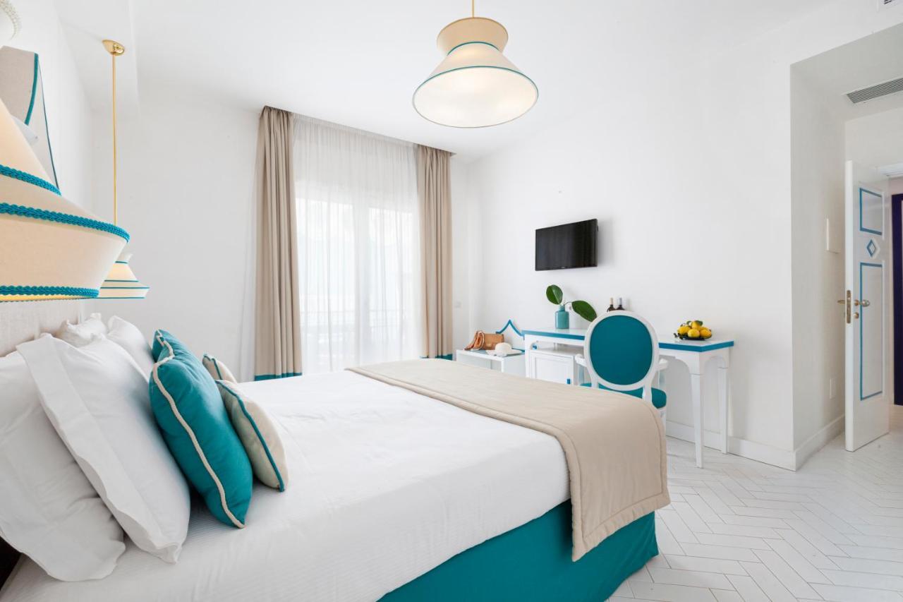 Alimuri Bay Hotel 4*