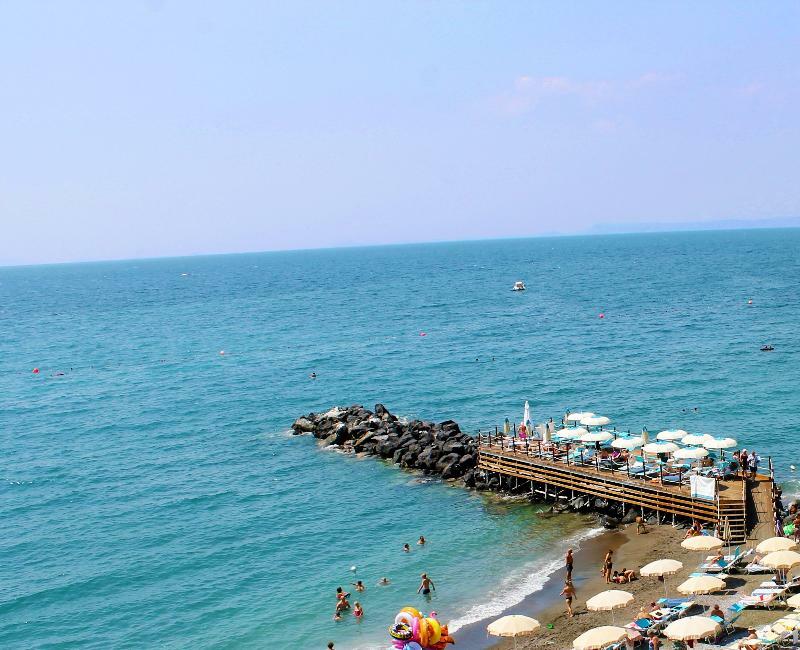 Alimuri Bay